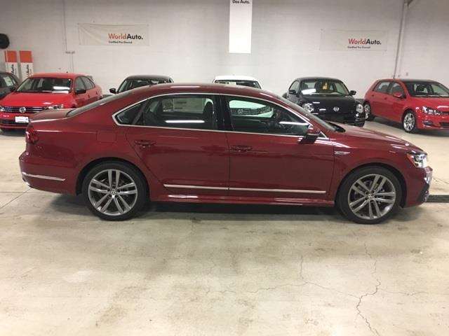 2017 Volkswagen Passat 1.8T R-Line 4dr Sedan